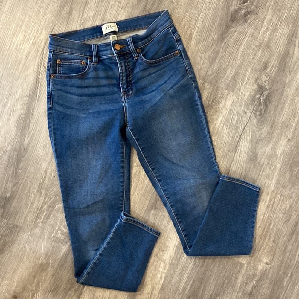 J. Crew medium wash Skinny Jegging jeans with great stretch Size 25 Petite